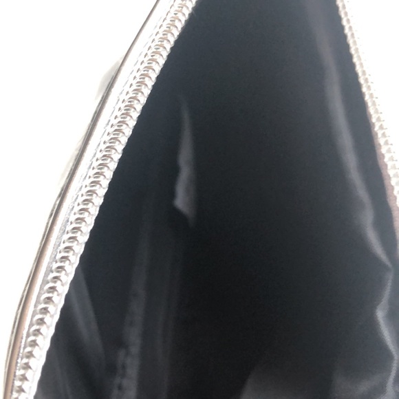 Burberry Bag - Picture 6 of 13